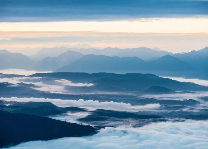 Gerlitzen, Kanzelhoehe, Ueber Den Wolken, Haus Enzian * Deutschberg